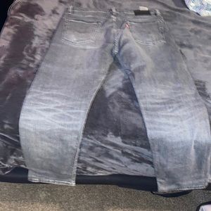 Levi Strauss & Co. 502